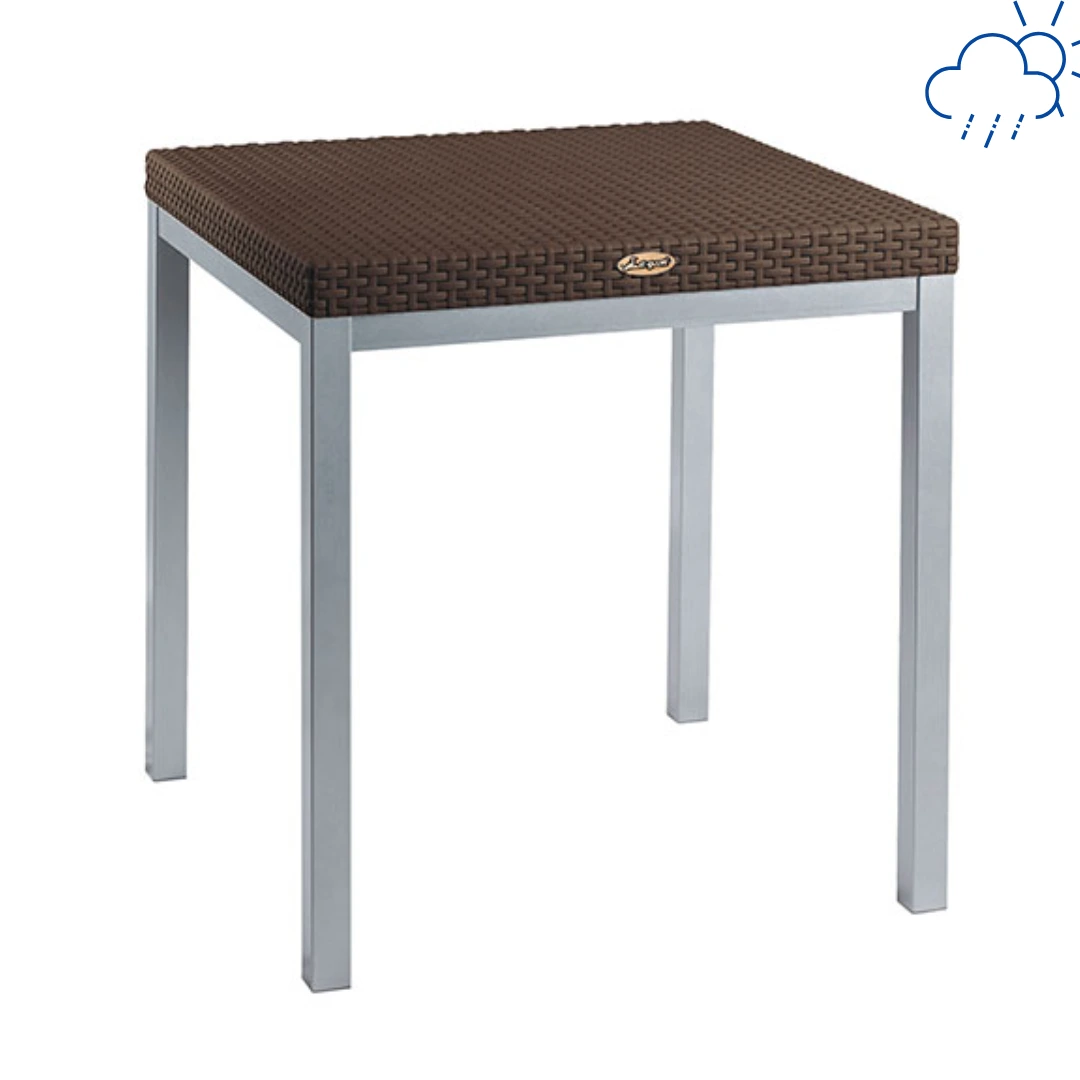 Mesa cuadrada mediana