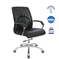 Silla ejecutiva en aluminio pulido, tapizada en piel negra. Reclinable, ajustable y cómoda. Soporta hasta 160 kg.